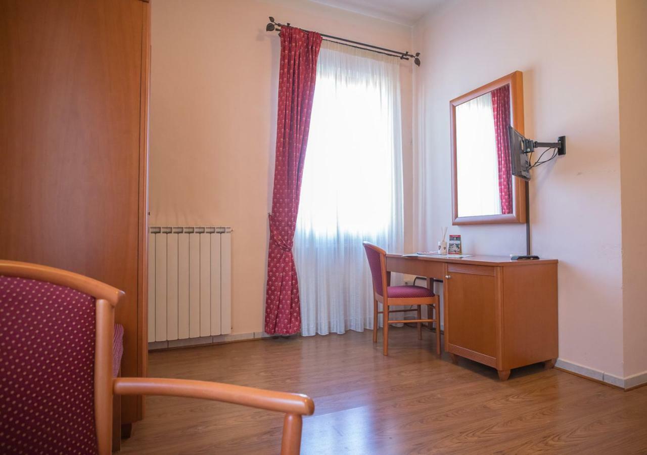 Locanda Il Giullare Pellegrino Santa Maria Degli Angeli  Ngoại thất bức ảnh